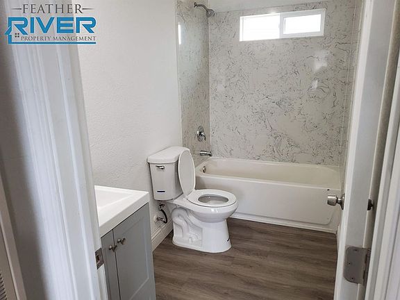 3rd image of 1738 Linda Ave #2-G