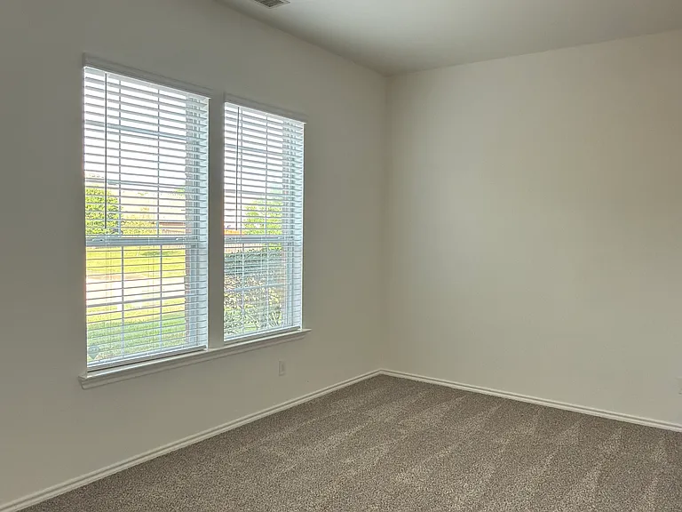 4761 Avocet Dr — Photo 4