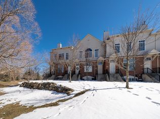 30764 Ardmore Ct, Novi, MI 48377