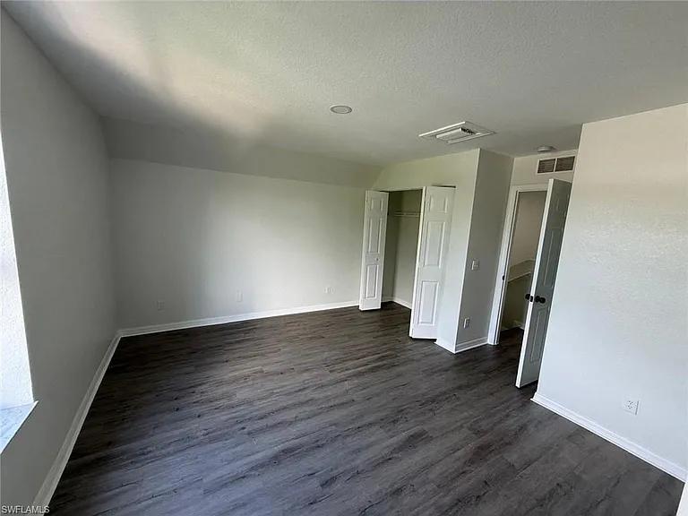 5248 Confederate Dr — Photo 10