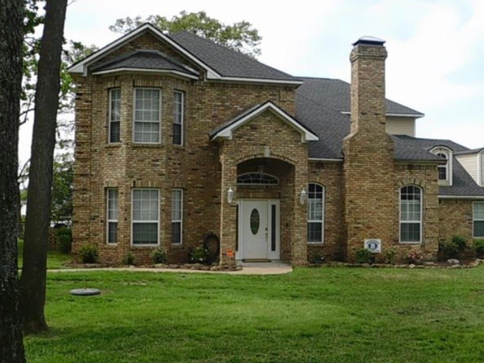 Beautiful Lakefront Home
