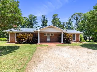 478 Sam Brown Rd, Seneca, SC 29678