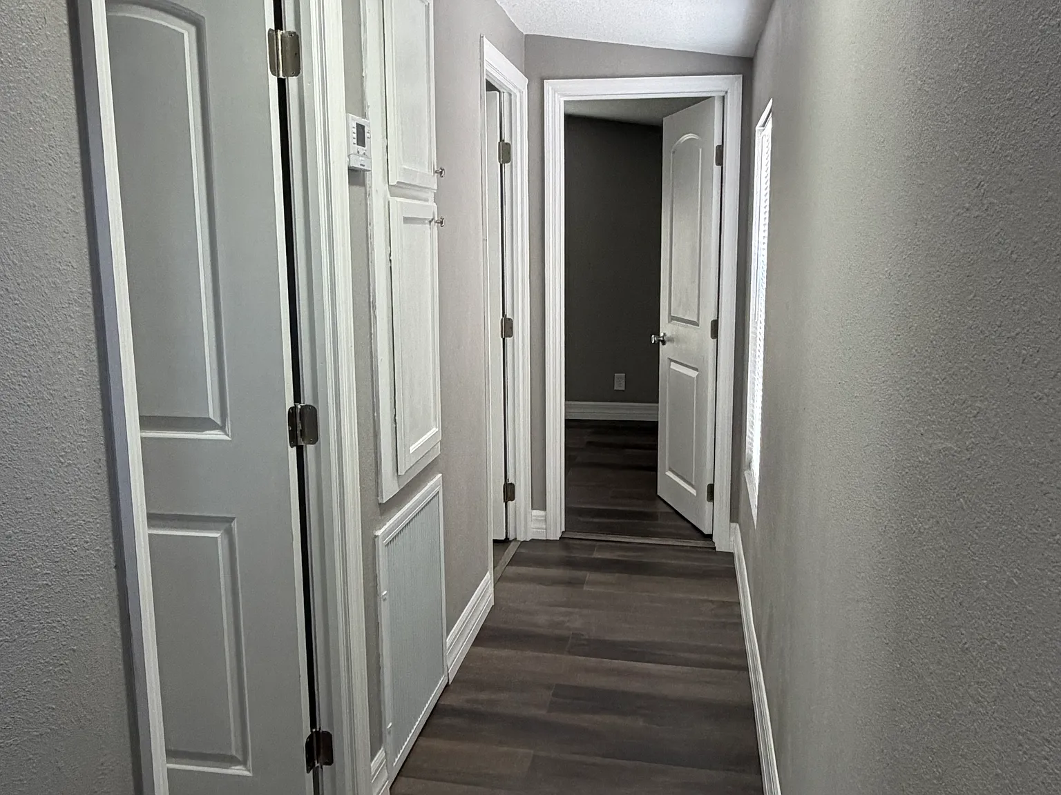 3 bed, 1100 sqft, $1,700 — Photo 3