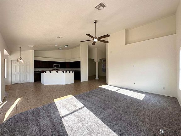 3rd image of 4088 W 22nd Ln