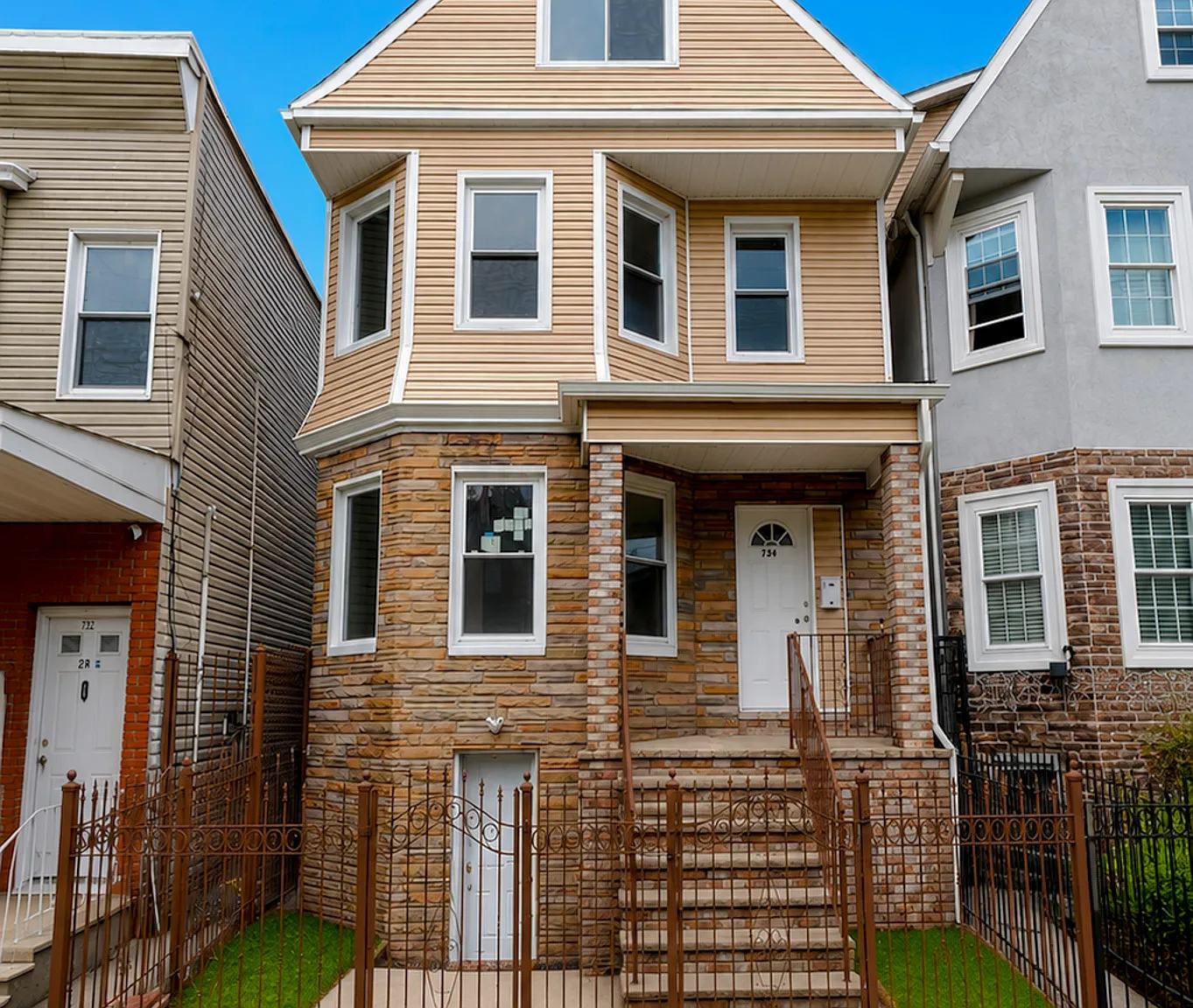 3 bed, $2,800 — Photo 1