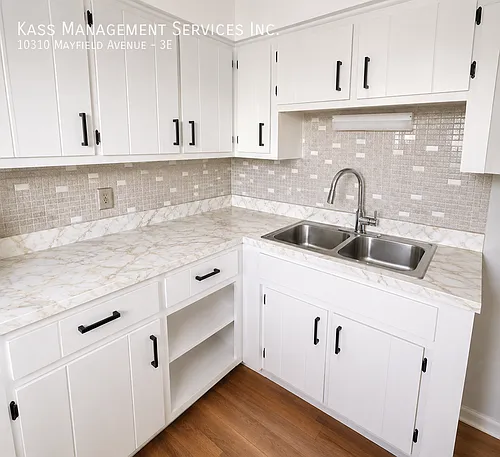 10310 Mayfield Ave Photo 1