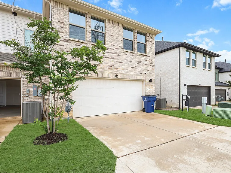 1013 Carnation Dr — Photo 36