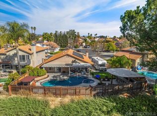 25277 Via Las Lomas, Murrieta, CA 92562