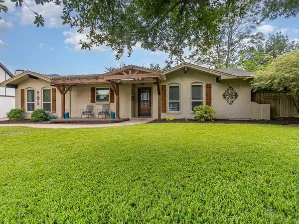 317 Oakcrest Dr, Richardson, TX 75080