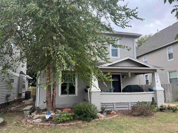 214 W Lincoln Ave, Wellington, KS 67152