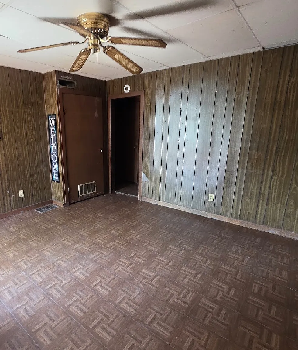 2 bed, 800 sqft, $900 — Photo 2