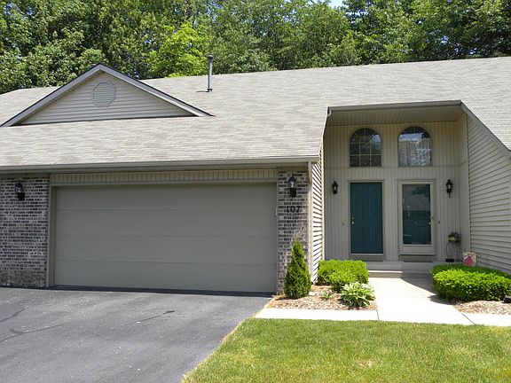 2nd image of 107 Sandy Point Dr #20