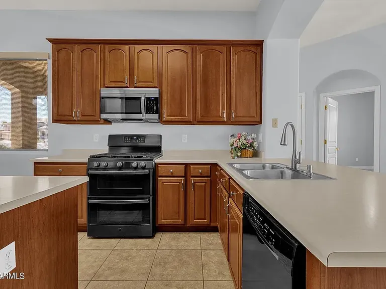 16784 W Nottingham Way — Photo 11