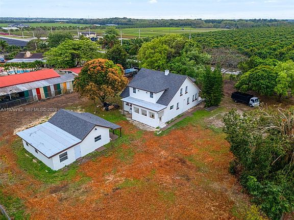 5th image of 20255 SW 296th St