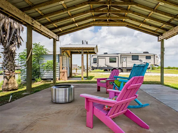 25890 Fm 457, Bay City, TX 77414