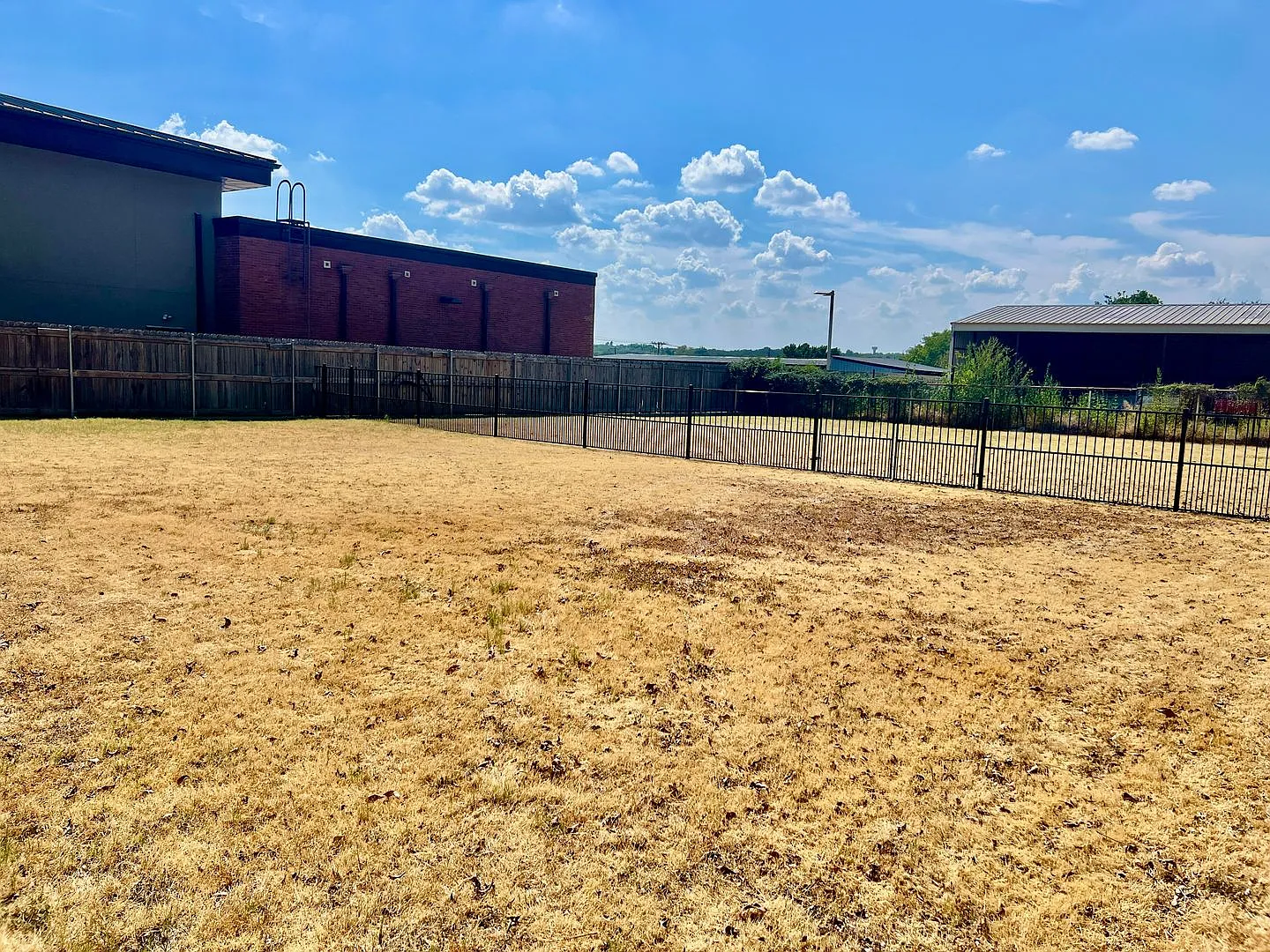 For Lease: 1 Bedroom - 1 Bath Duplex In The Heart Of Weatherford — Photo 2