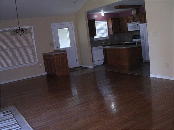  looking toward kitchen from living room area