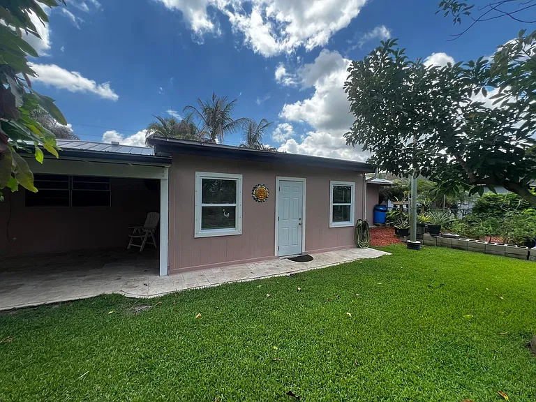 173 SE Fallon Dr — Photo 40