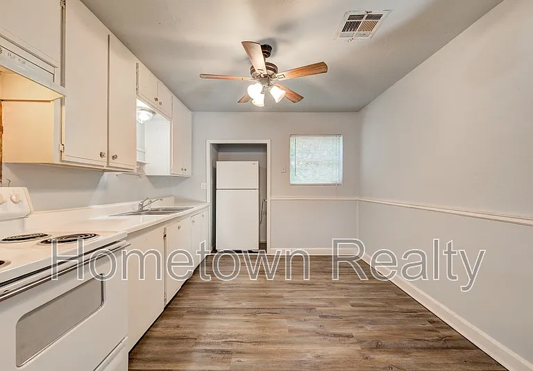 9809 N McKinley Ave — Photo 13