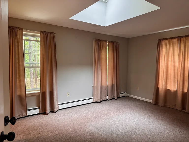 2196 Village Green Dr — Photo 26