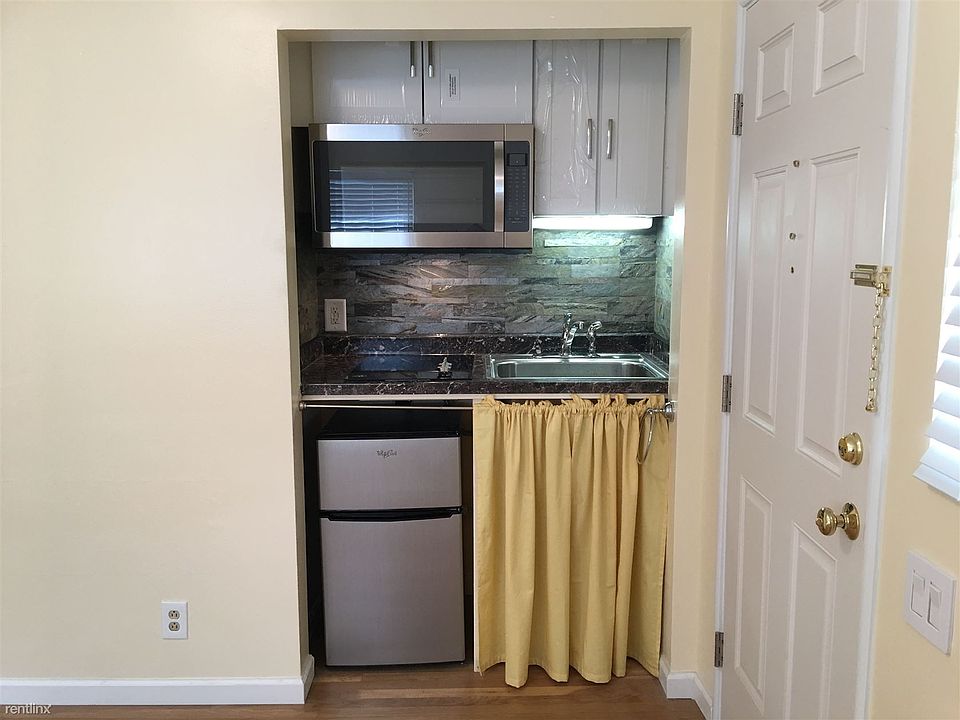 1st image of 22924 Keswick St