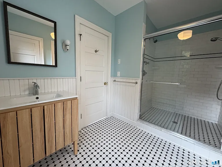 9 Lemay St — Photo 26