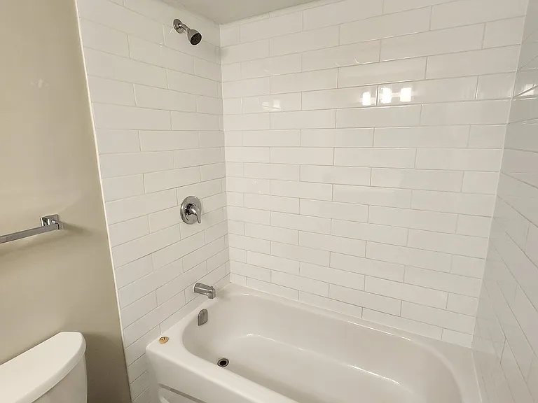 2315 14a St SW — Photo 11