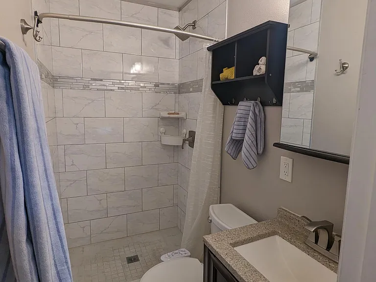 717 Alton Ave — Photo 8