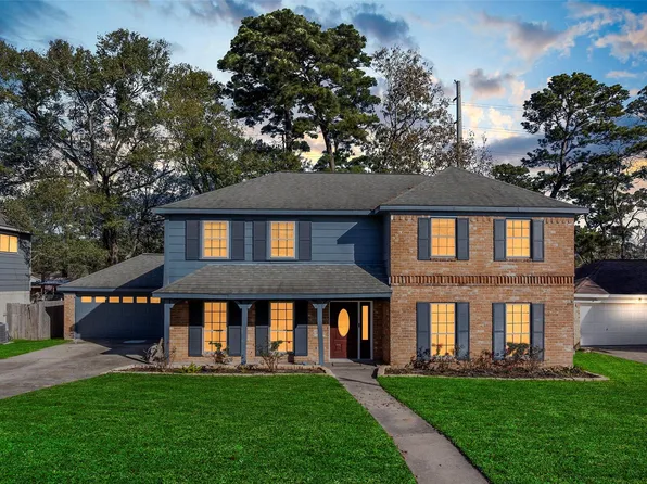 5527 Enchanted Timbers Dr, Humble, TX 77346