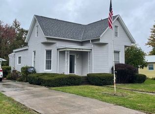 121 W Washington Ave, Arenzville, IL 62611