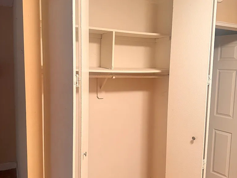4430 Douglaston Pkwy #2J — Photo 9