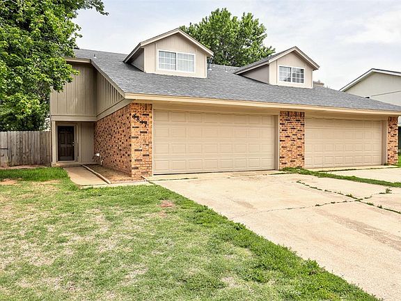 2nd image of 3815 Belhaven Cir #3817