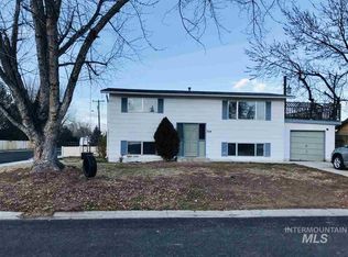 334 N Maple Ave, Meridian, ID 83642