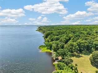 20 Haffenreffer Ln, Little Compton, RI 02837