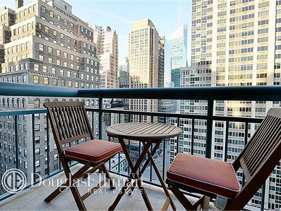 2nd image of 990 6th Ave APT 14G