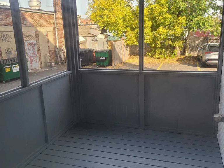 Farrington Ave — Photo 21