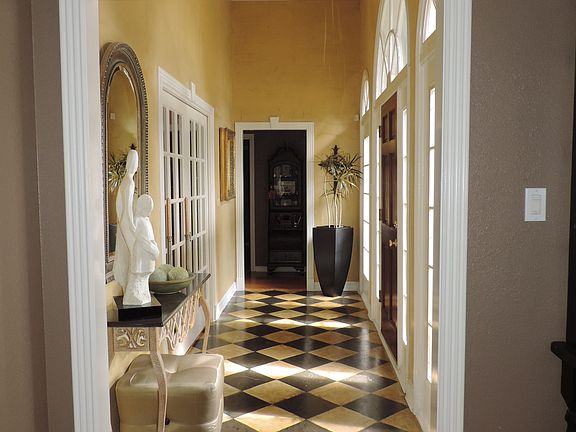 3rd image of 115 Chautauqua Dr