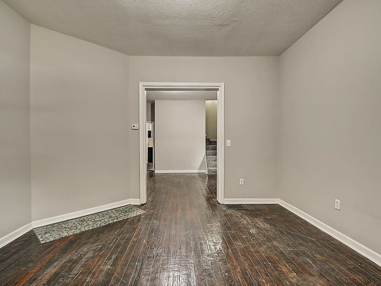 3 bed, 1.5 bath, 1530 sqft, $1,349 — Photo 3
