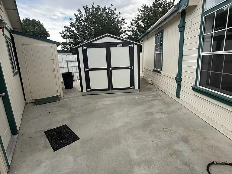 107 Tawnya Cir — Photo 9