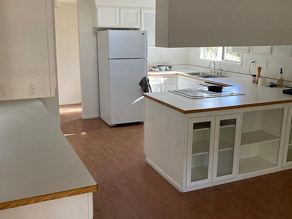 3rd image of 1037 Terra Ave