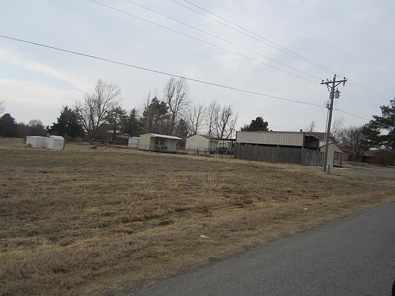 2nd image of 3002 Shady Lane Dr