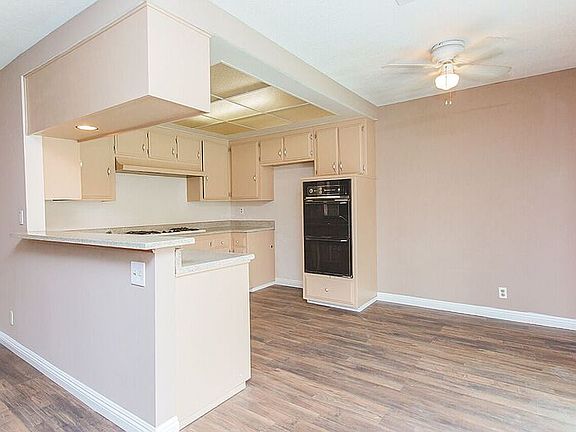 5th image of 16959 Shadymeadow Dr