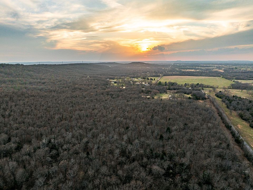 1st image of 1 E Davis Field Rd