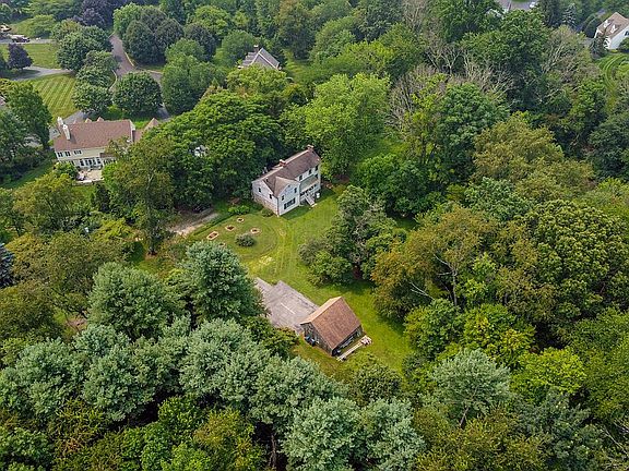 4th image of 369 Paoli Park