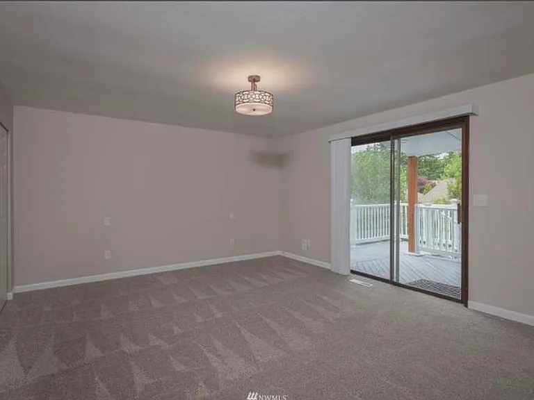 8216 64th Street Ct W — Photo 20