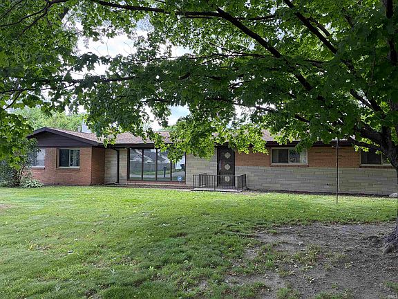 2nd image of 236 Eastland Dr