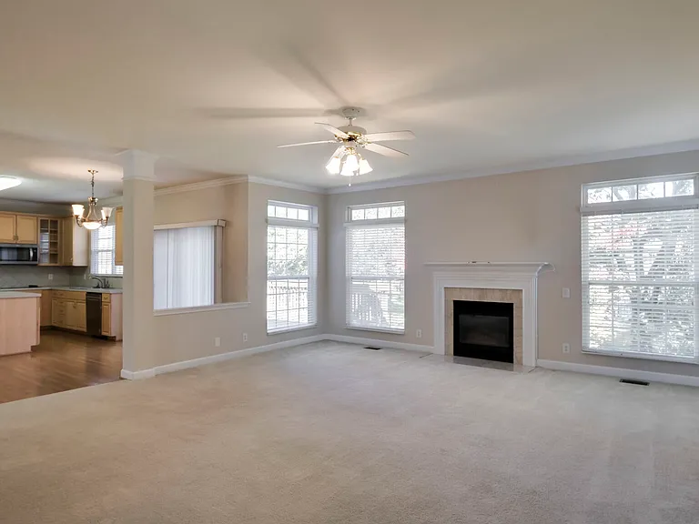 1812 Apple Ridge Cir — Photo 13