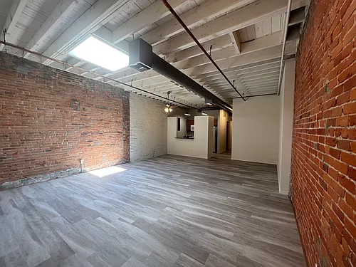 215 S 4th Ave #2B Photo 1