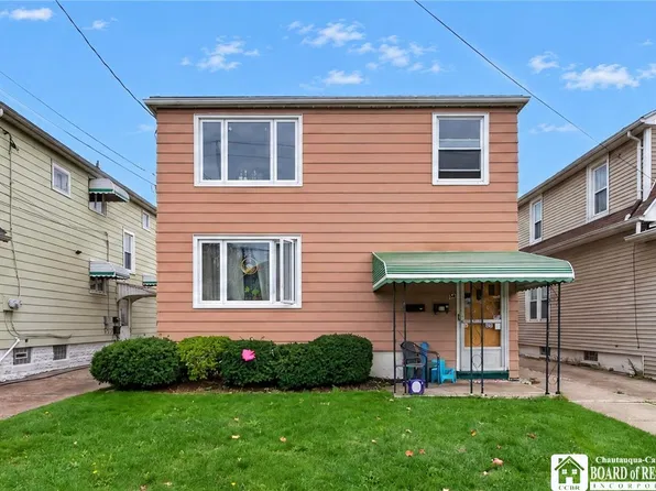 39 Hartwell Rd, Buffalo, NY 14216