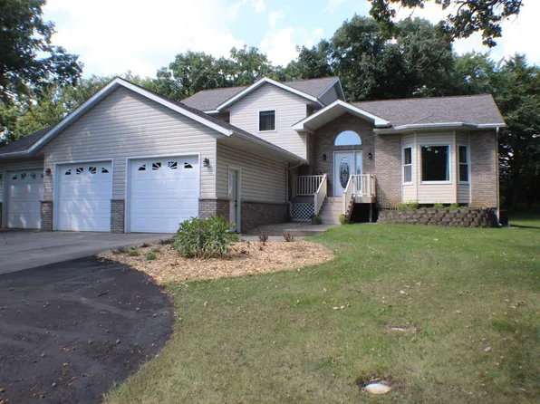 15665 Century Estates Cir, Cold Spring, MN 56320